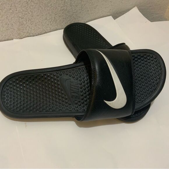 Nike Benassi JDI Slides Black White Sandals Swoosh Logo Slip On Men's 11 - Picture 3 of 8